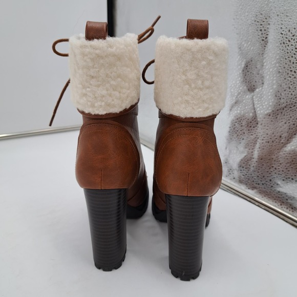 Just Fab Shandee Sherpa Block High Heel Boots Sherpa Trim Lug Sole 7 - Picture 4 of 10